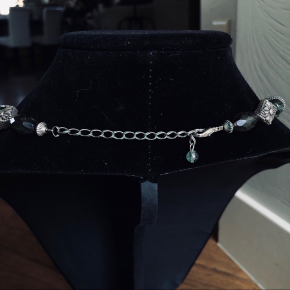 NWOT Silver + Green Tone Bead Bohemian Necklace - Picture 5 of 5